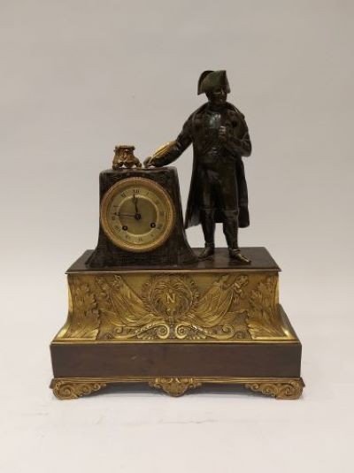 Pendule Napoléon En Bronze , Milieu 19e Siècle